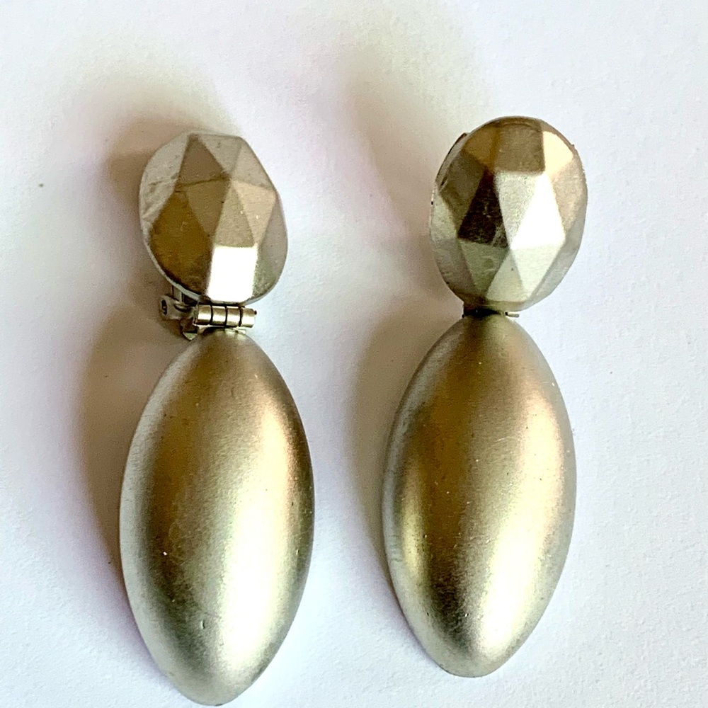 Elegant Silver Clip-On Earrings vintage Laura Vogel NYC